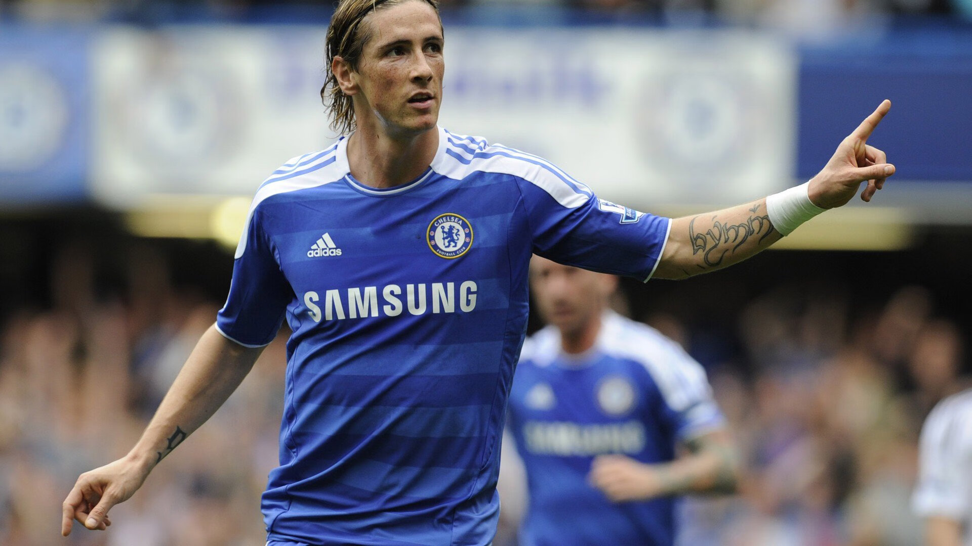 西布朗边路突破有效,铝土矿工力拼保级,西布朗首发