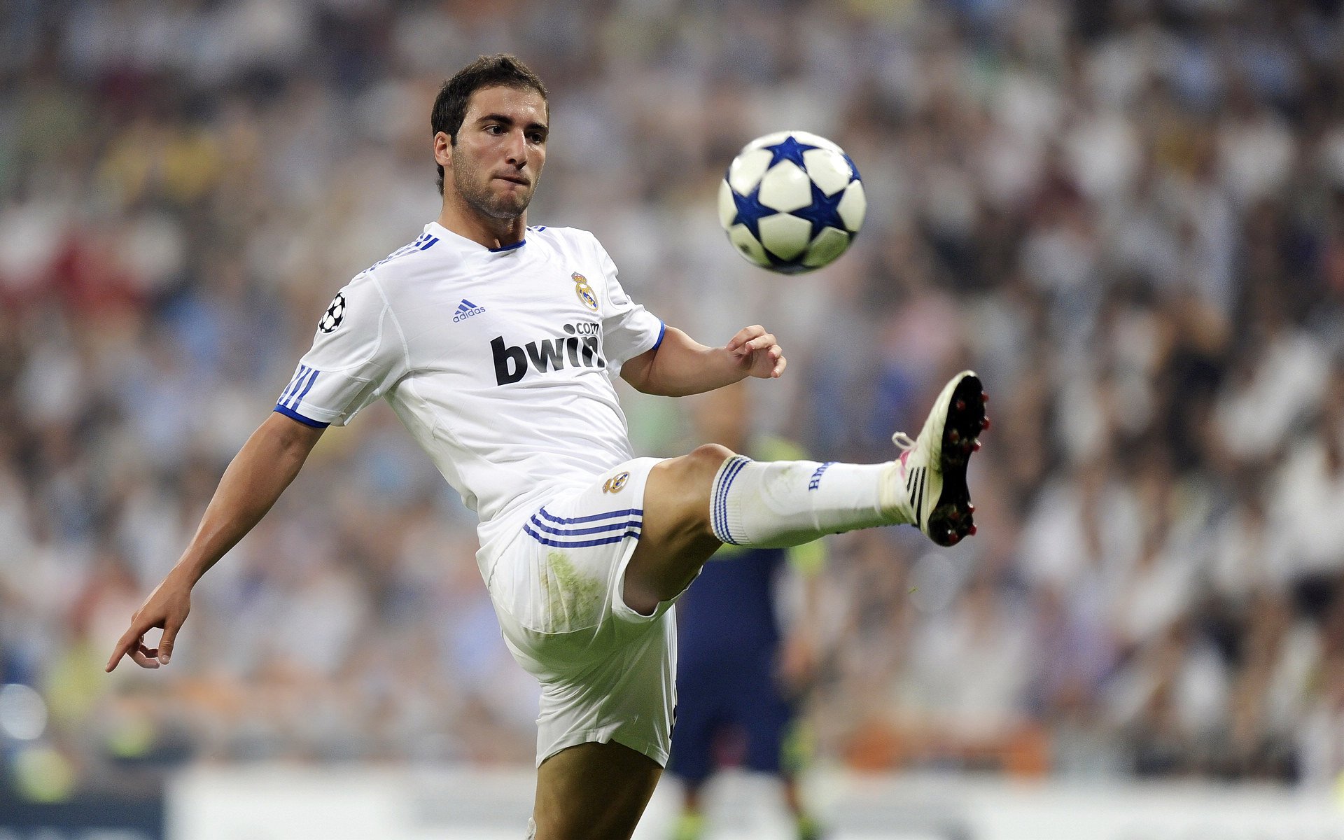 分析数据显示控球时间增长并未转化为直接射门机会,控球率能说明实力吗